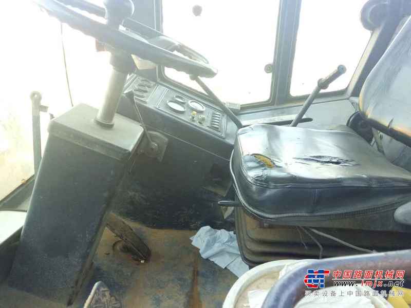 云南出售转让二手6953小时2003年洛建LSS218A单钢轮压路机