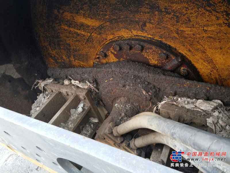 陕西出售转让二手6000小时2010年洛建LSS220单钢轮压路机