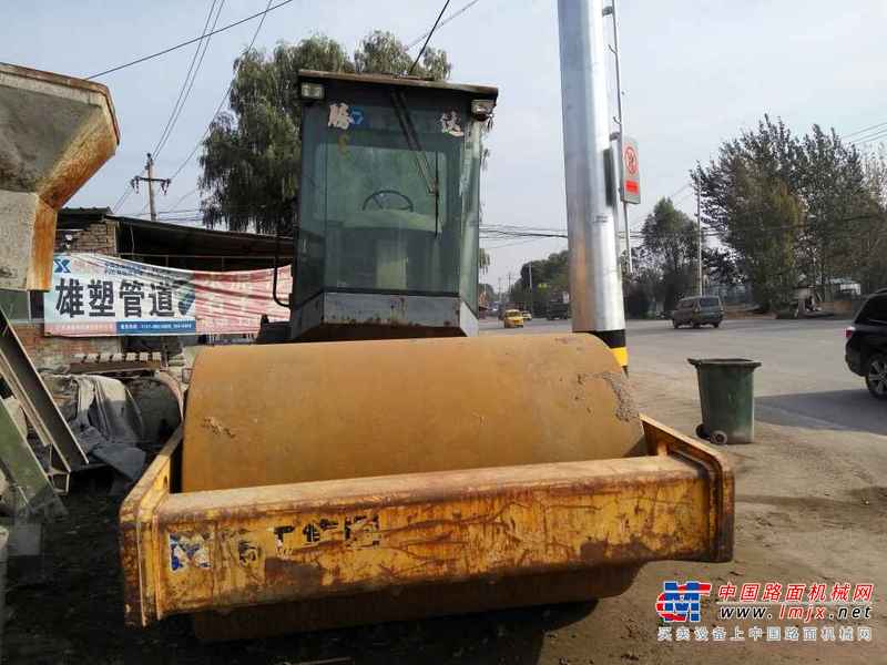 山西出售转让二手5000小时2006年徐工XSM220单钢轮压路机
