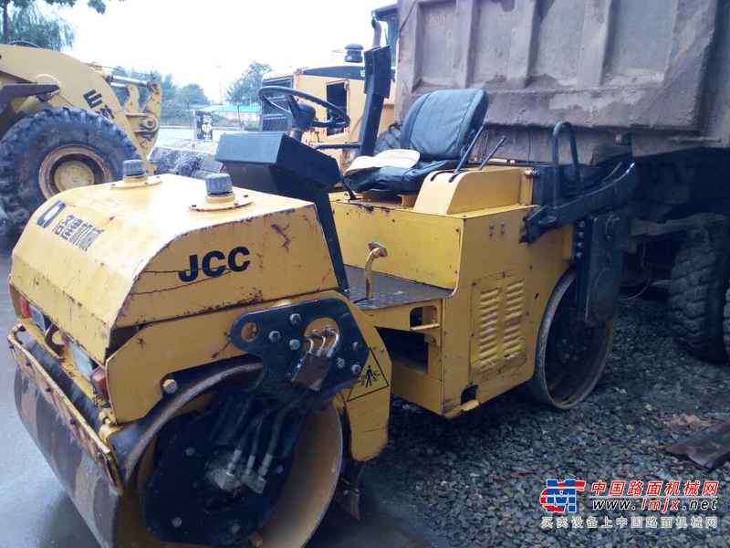 陕西出售转让二手1800小时2014年洛建JCC303双钢轮压路机