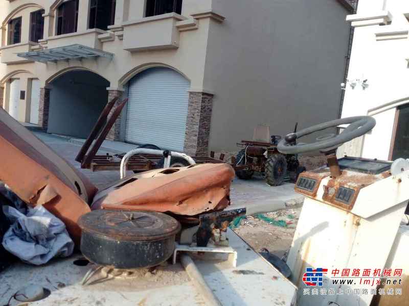 山西出售转让二手4300小时2011年洛阳路通LTC3双钢轮压路机