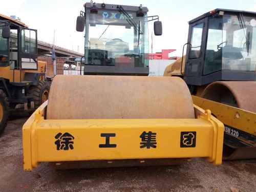 云南出售转让二手4000小时2012年徐工XS222J单钢轮压路机