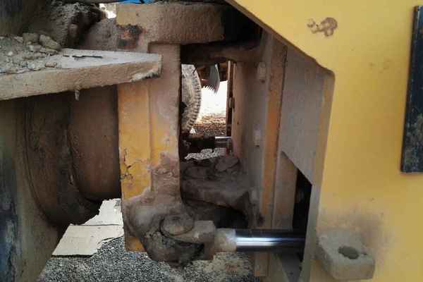 陕西出售转让二手5000小时2006年洛建LSS220P单钢轮压路机