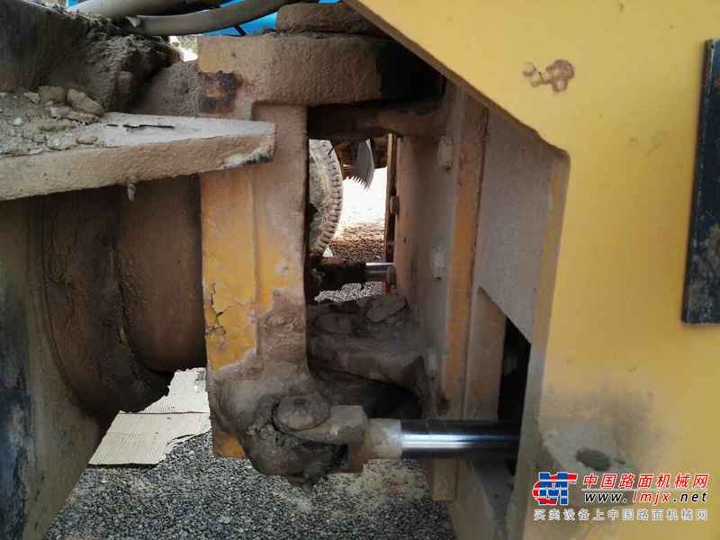陕西出售转让二手5000小时2006年洛建LSS220P单钢轮压路机