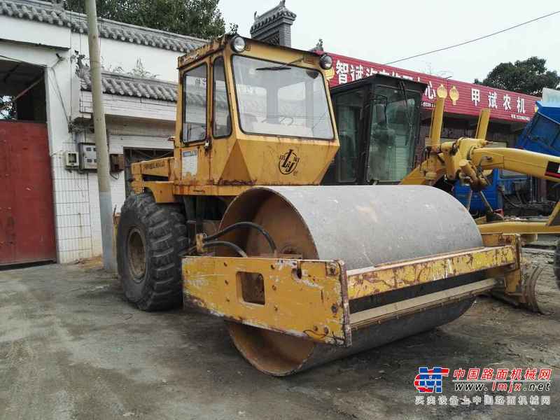陕西出售转让二手10000小时2003年洛建ZY18单钢轮压路机