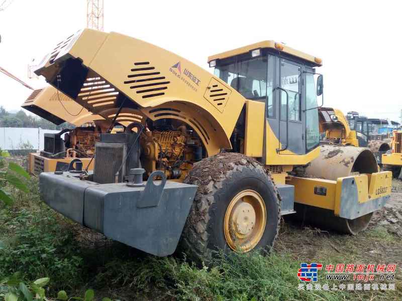 陕西出售转让二手1800小时2015年临工LGS8220单钢轮压路机