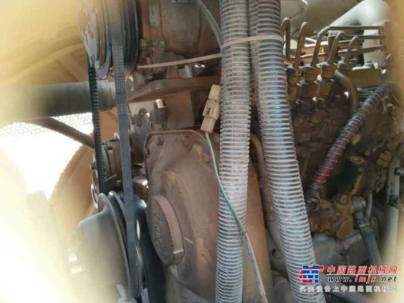 云南出售转让二手5000小时2011年徐工XS222J单钢轮压路机
