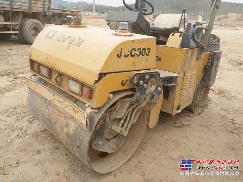 陕西出售转让二手2800小时2012年洛建JCC303双钢轮压路机