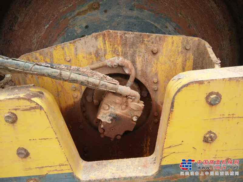 江西出售转让二手6800小时2006年厦工三明XG6224M轮胎压路机
