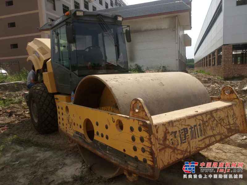 陕西出售转让二手3000小时2013年洛建LSS2301单钢轮压路机