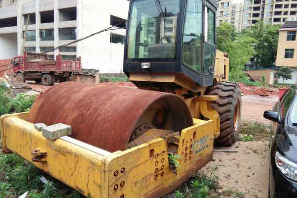 江西出售转让二手9152小时2007年洛建YZ20B单钢轮压路机