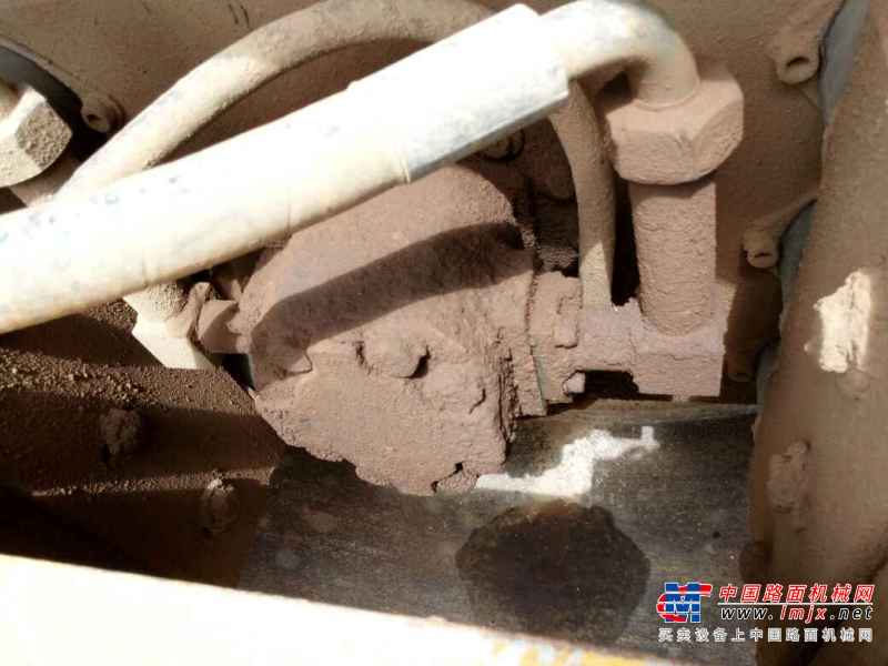 云南出售转让二手17620小时2009年江麓W1801B单钢轮压路机