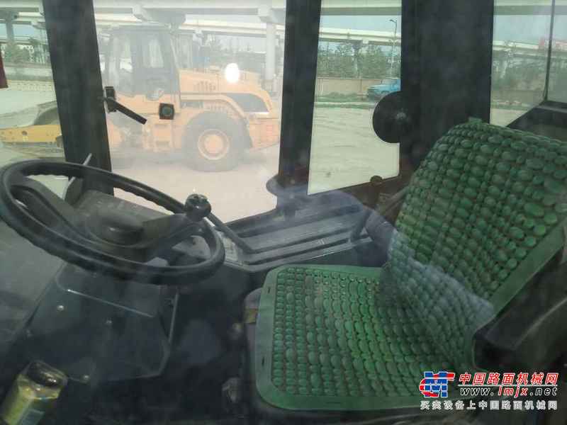 陕西出售转让二手2300小时2010年洛建LSS2101单钢轮压路机
