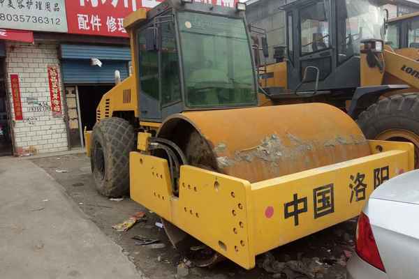 山西出售转让二手4000小时2005年洛阳路通LT220B单钢轮压路机
