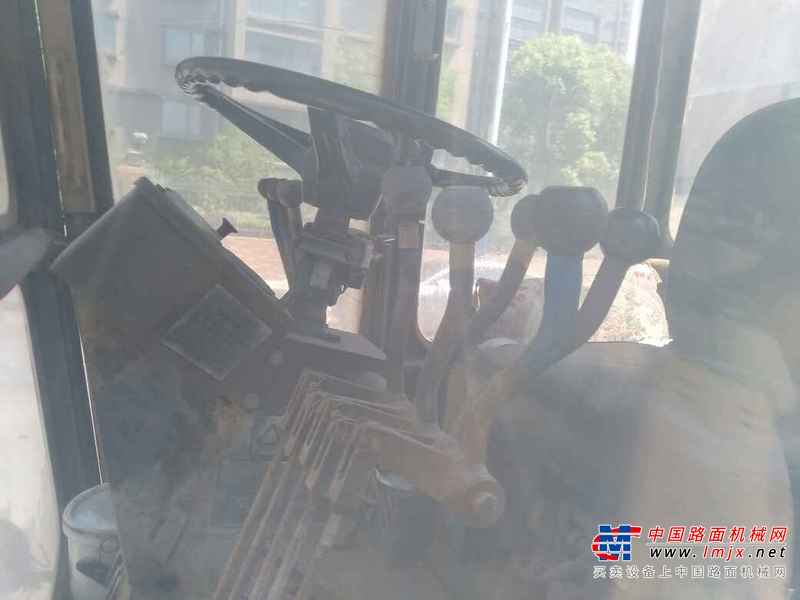 江苏出售转让二手6000小时2005年中外建发展PY180平地机