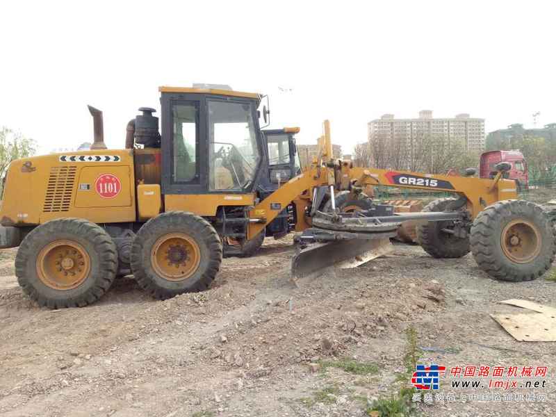 宁夏出售转让二手4000小时2014年徐工GR215平地机