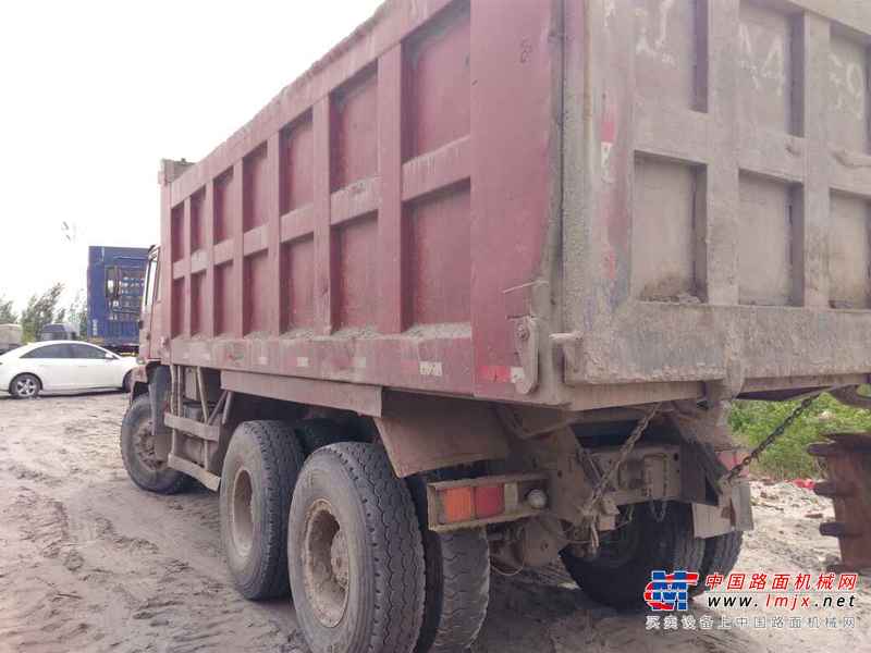 内蒙古出售转让二手2010年中国重汽豪沃ZZ3257M2941自卸车