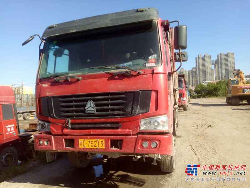黑龙江出售转让二手2009年中国重汽豪沃ZZ3257N5247自卸车