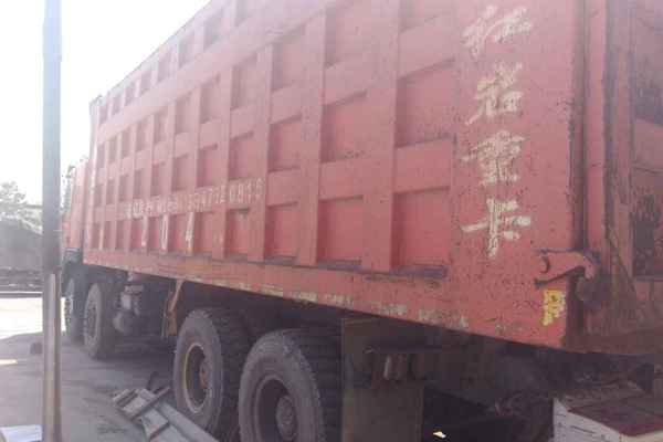 内蒙古出售转让二手2015年红岩CQ3254SMG384自卸车