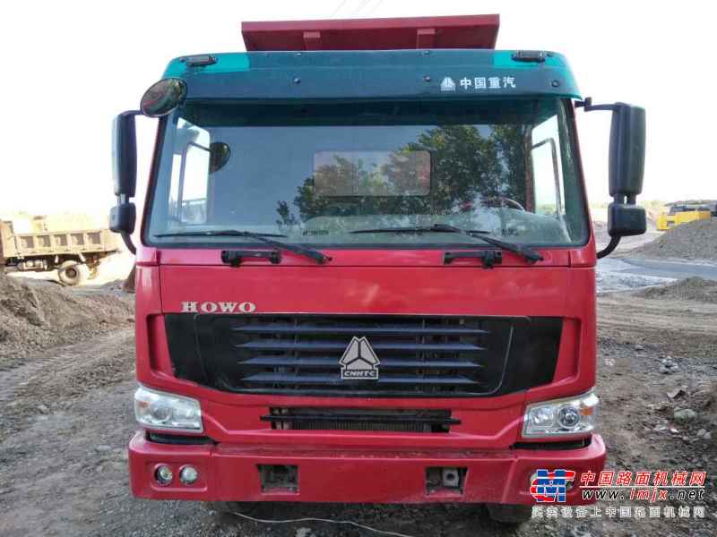 河南出售转让二手2014年中国重汽豪沃ZZ3257N5247自卸车