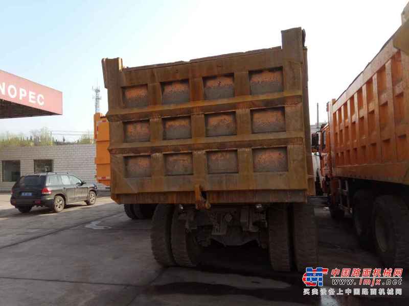 山西出售转让二手2015年陕汽德龙SX3255DN3841自卸车