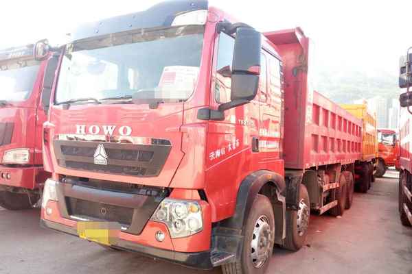 云南出售转让二手2015年中国重汽豪泺ZZ3257N3847C自卸车