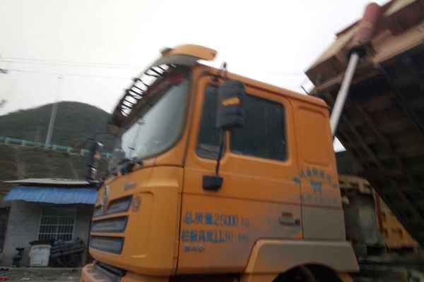 贵州出售转让二手2016年陕汽德龙SX32548P324自卸车