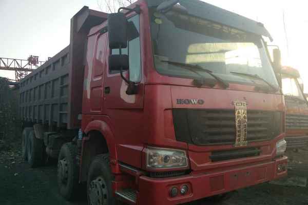 山西出售转让二手2010年中国重汽豪泺ZZ3317N3568W自卸车
