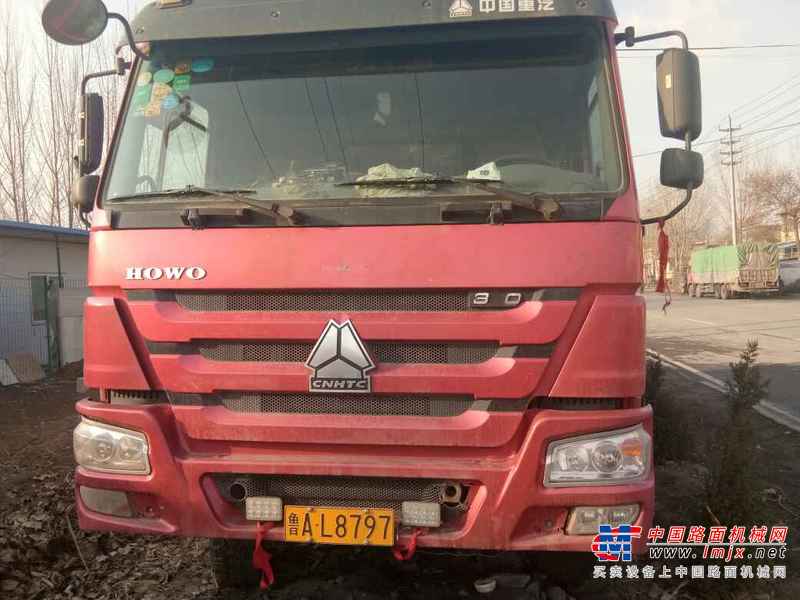 山东出售转让二手2015年中国重汽豪沃ZZ3257M2941自卸车