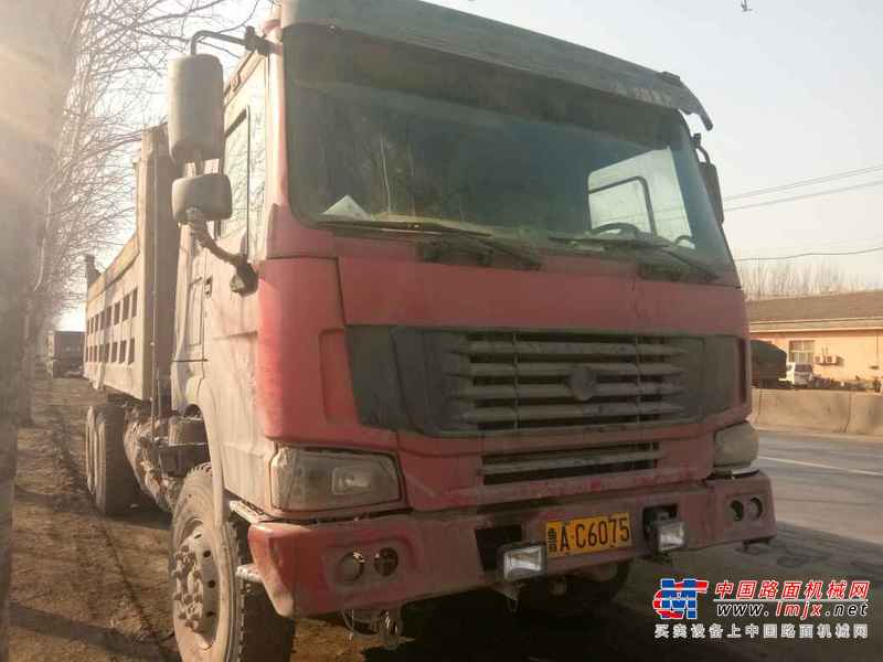 山东出售转让二手2013年中国重汽豪沃ZZ3257M2941自卸车