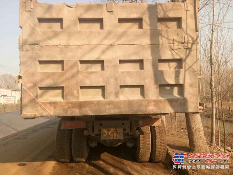 山东出售转让二手2013年中国重汽豪沃ZZ3257M2941自卸车