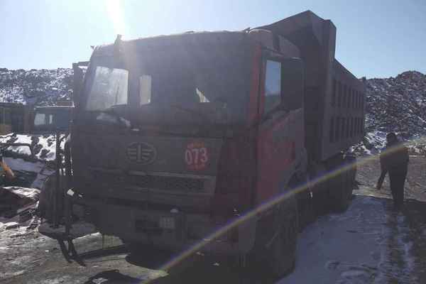 山西出售转让二手2011年解放3250P66K2L2BT1A2E自卸车