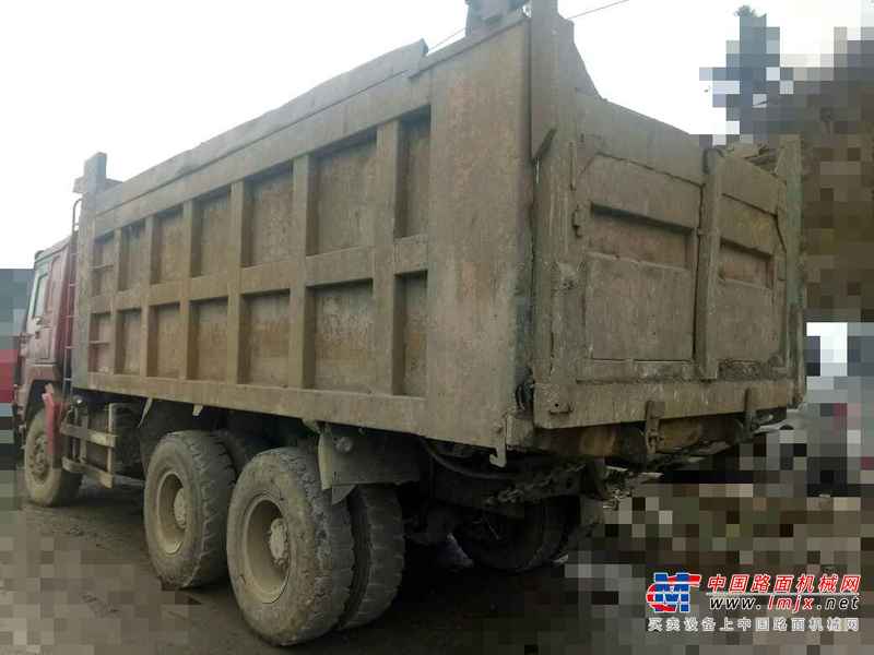 贵州出售转让二手2010年中国重汽豪沃ZZ3257M2941自卸车