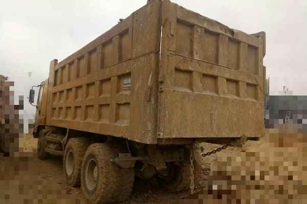 贵州出售转让二手2011年中国重汽豪沃ZZ3257N5247自卸车