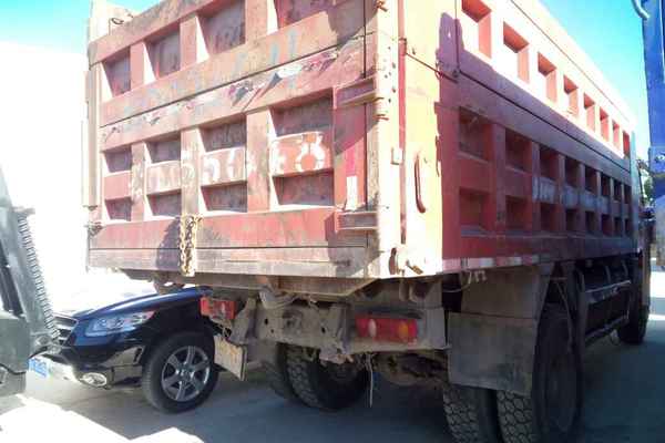 云南出售转让二手2010年东风3310GMJ3自卸车