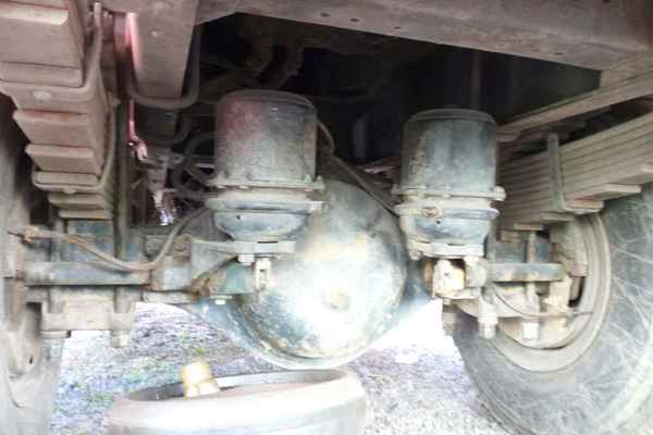 云南出售转让二手2014年联合卡车SQR3251D6T4自卸车