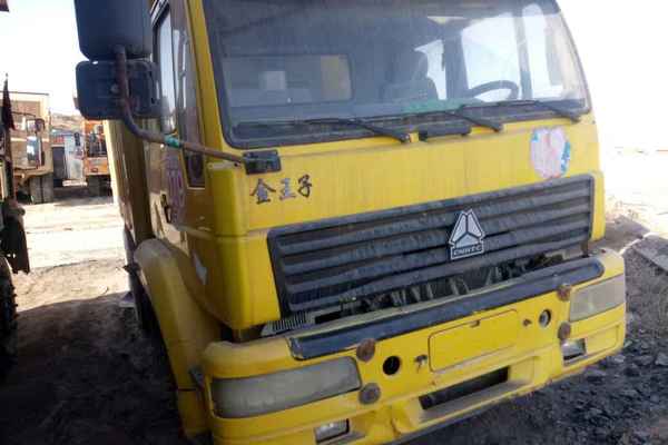 内蒙古出售转让二手2013年中国重汽金王子ZZ3311N4661C1自卸车