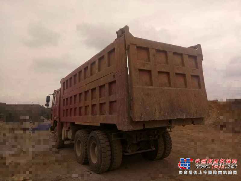 贵州出售转让二手2010年中国重汽豪沃ZZ3257M2941自卸车