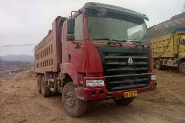 贵州出售转让二手2011年中国重汽豪沃ZZ3257N5247自卸车