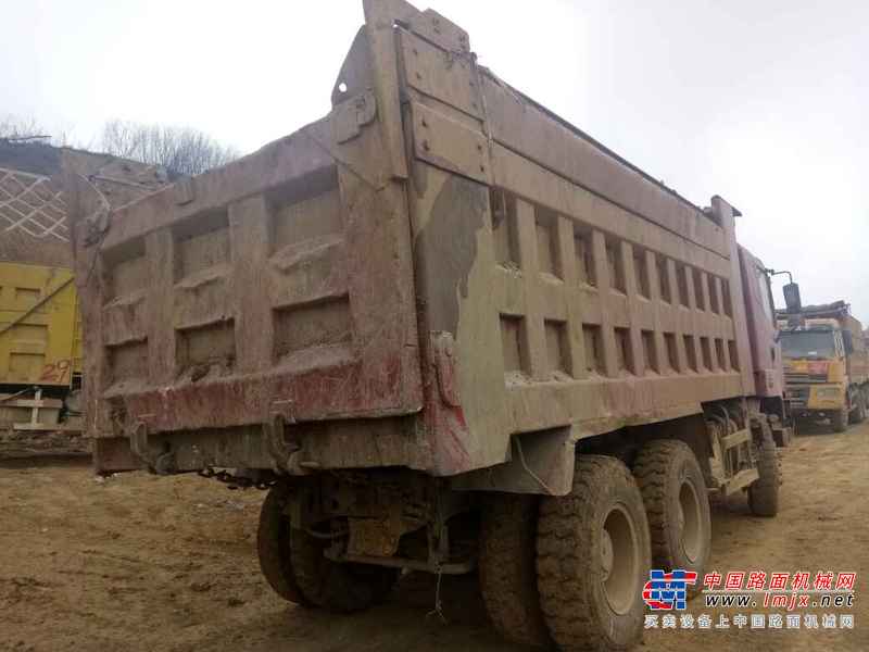贵州出售转让二手2011年中国重汽豪沃ZZ3257N5247自卸车