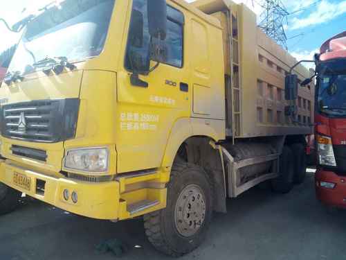 云南出售转让二手2012年中国重汽豪泺ZZ3257N3847C自卸车