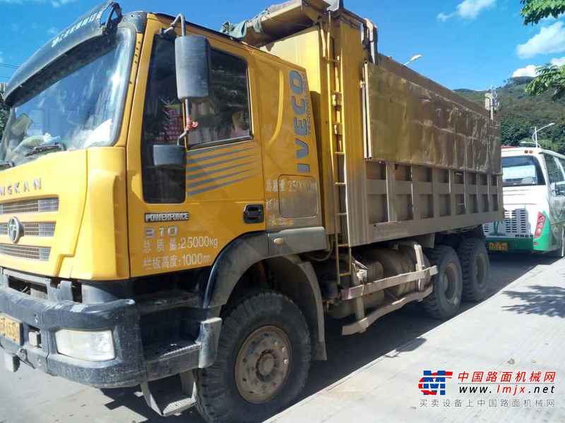 云南出售转让二手2013年红岩CQ3254SMHG384自卸车