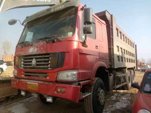内蒙古出售转让二手2012年中国重汽豪沃ZZ3257N3847D1自卸车