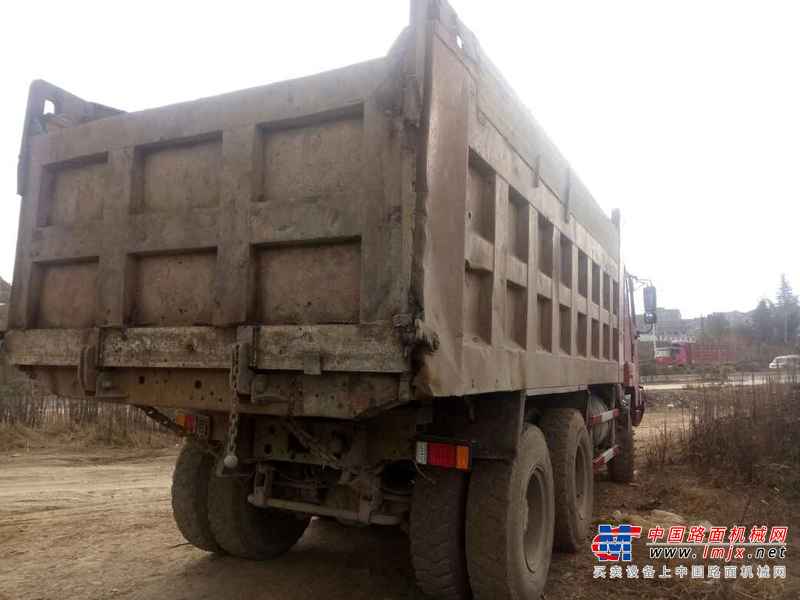 贵州出售转让二手2011年中国重汽豪沃ZZ3257N3847D1自卸车