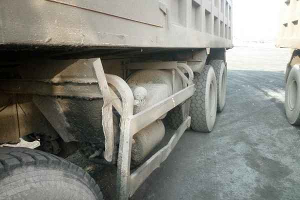山西出售转让二手2013年红岩CQ3314CMG336自卸车