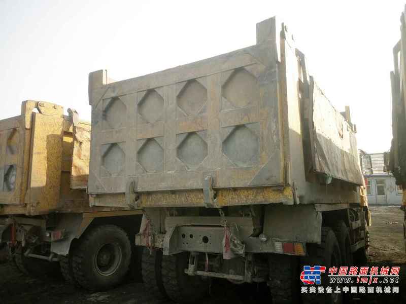 山西出售转让二手2013年红岩CQ3314CMG336自卸车