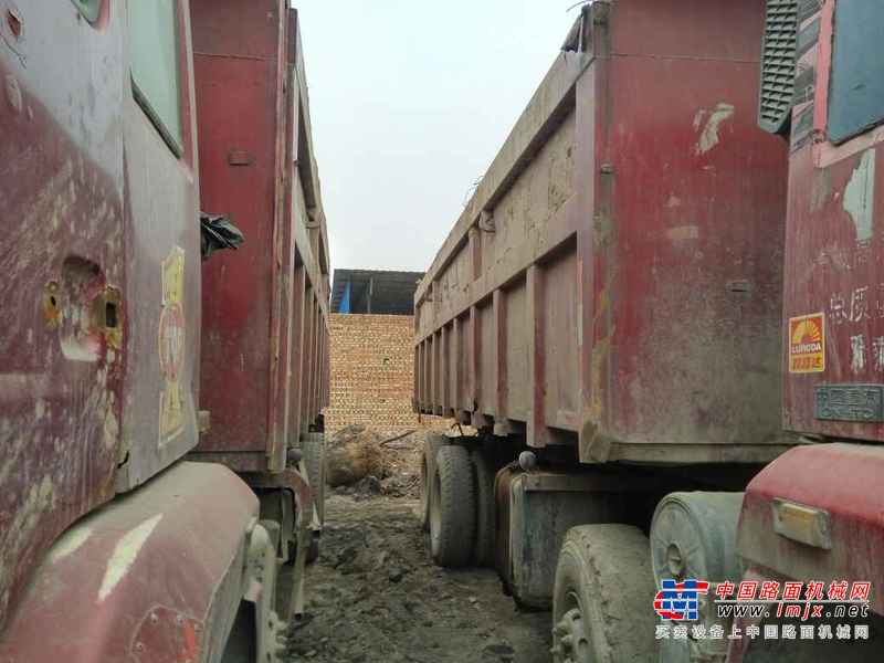 山西出售转让二手2010年中国重汽豪沃ZZ3257M2941自卸车