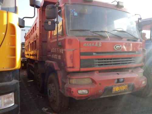 云南出售转让二手2014年联合卡车SQR3251D6T4自卸车