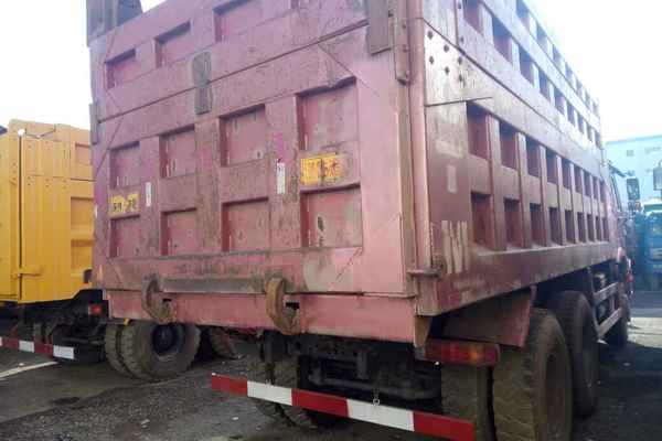 云南出售转让二手2012年中国重汽豪泺ZZ3257N3847C自卸车
