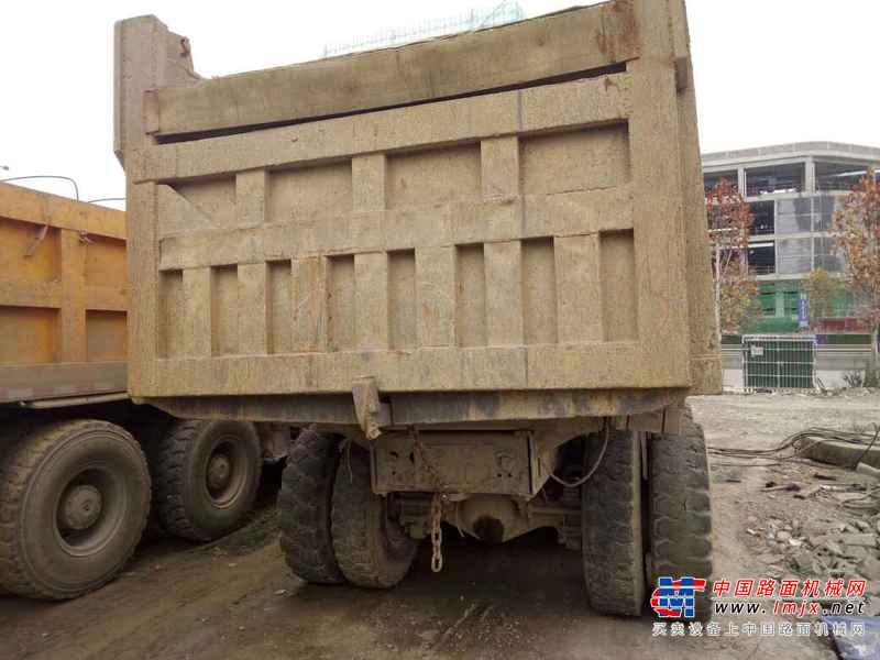 贵州出售转让二手2010年中国重汽豪沃ZZ3257N5247自卸车